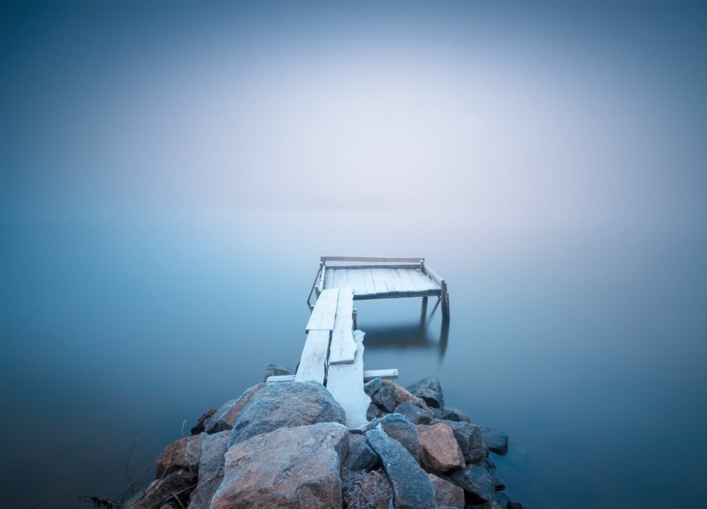 How to find minimalist landscape scenes to photograph